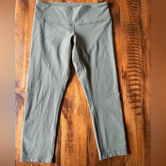 Lululemon Wunder Under Crop II *Full-On Luon in Fatigue Green - Picture 4 of 6